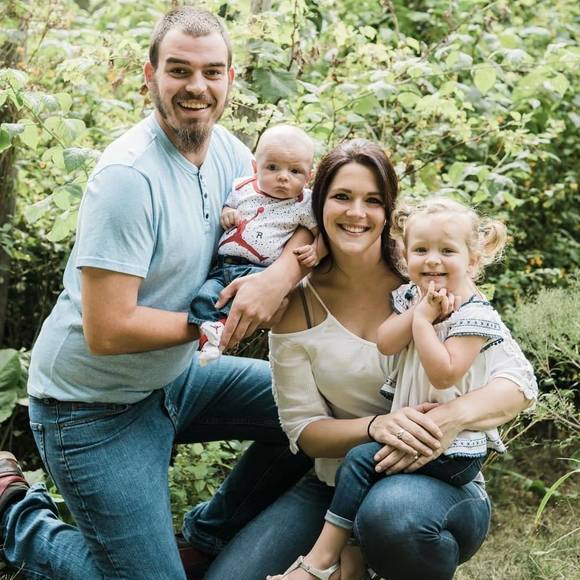 Meet your Posher, Allison - Picture 1 of 1